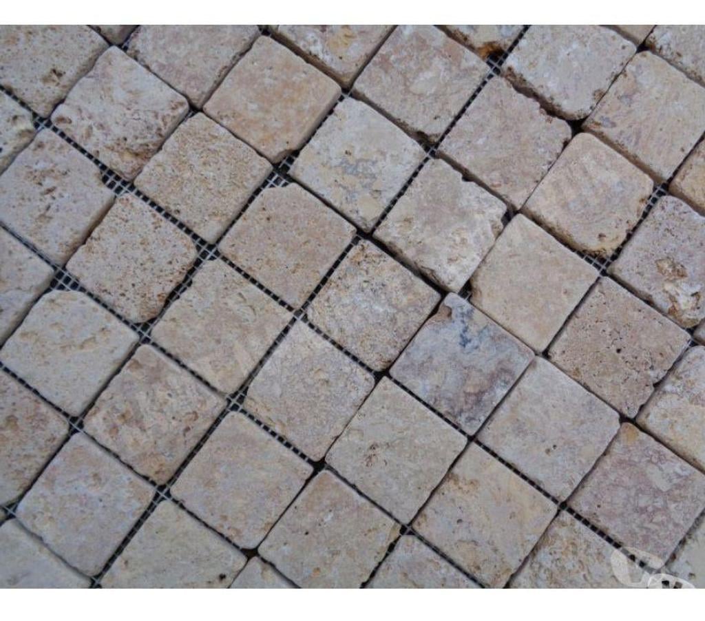 Décoration - art Var Forcalqueiret - 83136 - Photos Vivastreet Travertin Jaune Or Mosaique 4,8x4,8cm Rustique