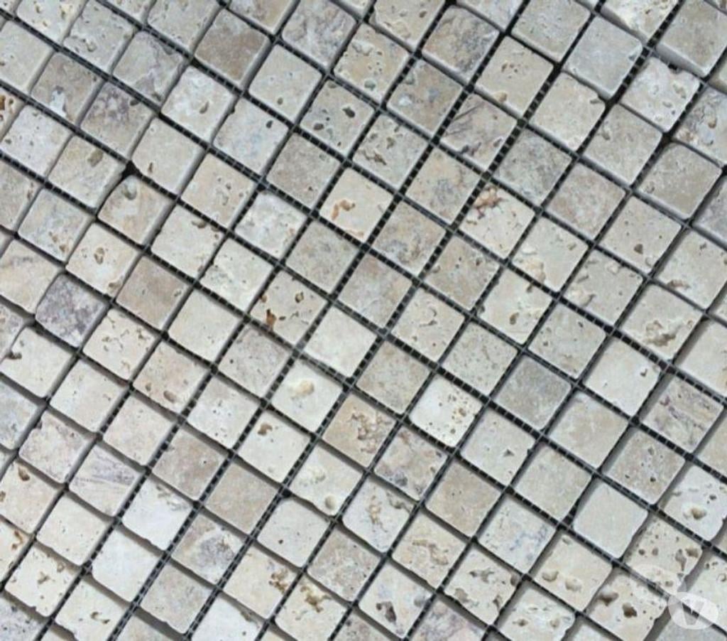 Décoration - art Var Forcalqueiret - 83136 - Photos Vivastreet Travertin Classique Mosaique 2,3x2,3cm Rustique