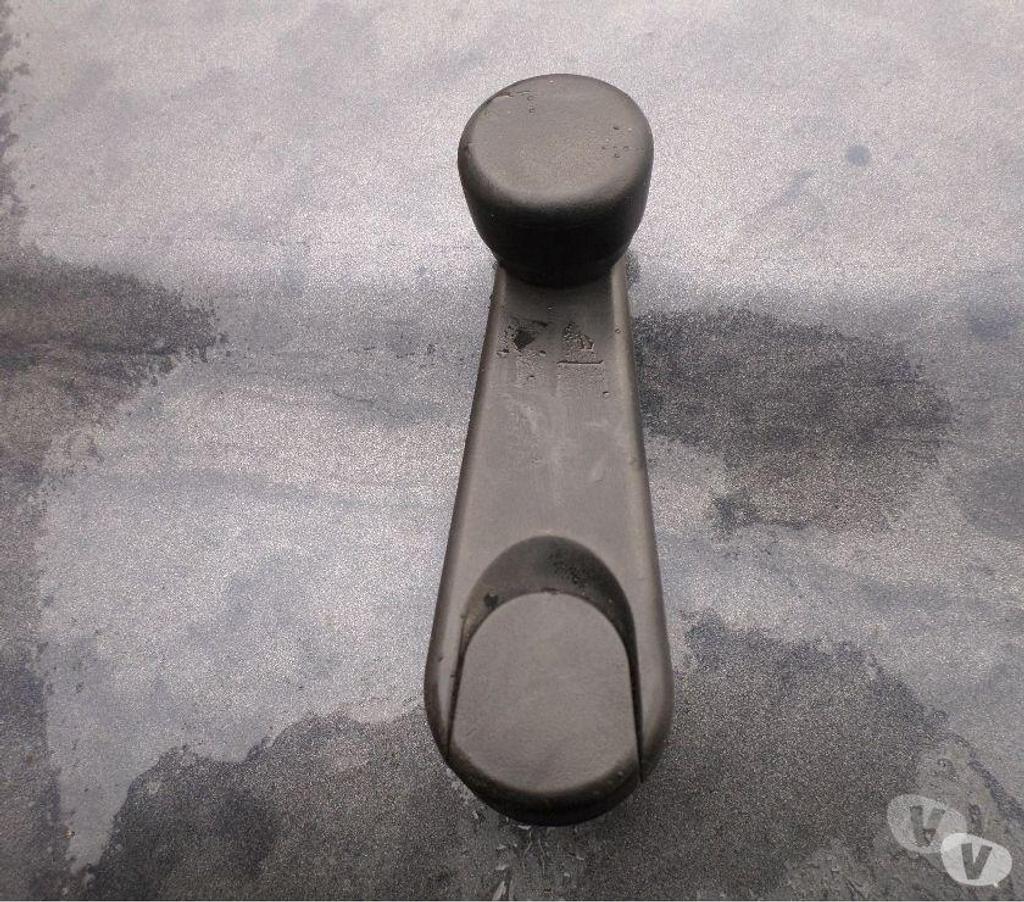 Pièces et services auto Pyrénées-Orientales Perpignan - Photos Vivastreet poignee monte vitres bmw e36