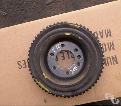 Pièces moteur et accessoires auto Perpignan Perpignan - Photos Vivastreet poulie dumper bmw e34e36e30....518i318i