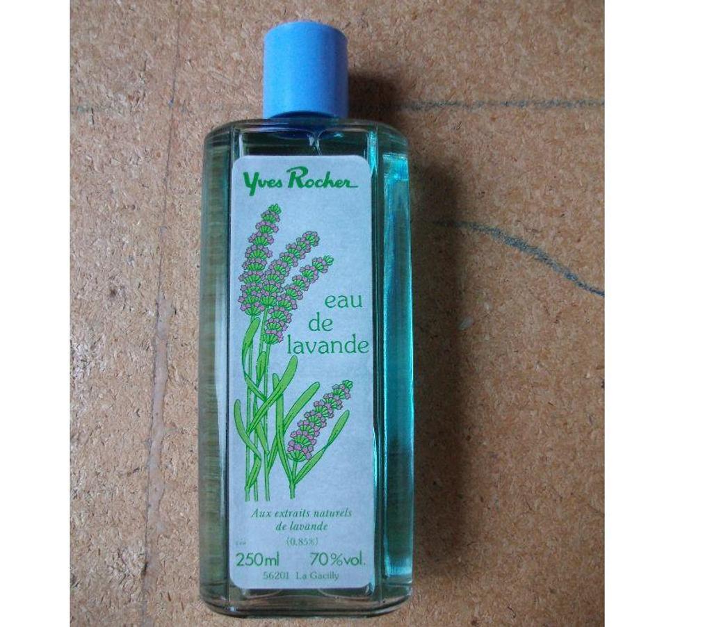 Beauté - Santé Bas-Rhin Bouxwiller - 67330 - Photos Vivastreet Flacons EAU DE LAVANDE - neufs- à 1,50 €