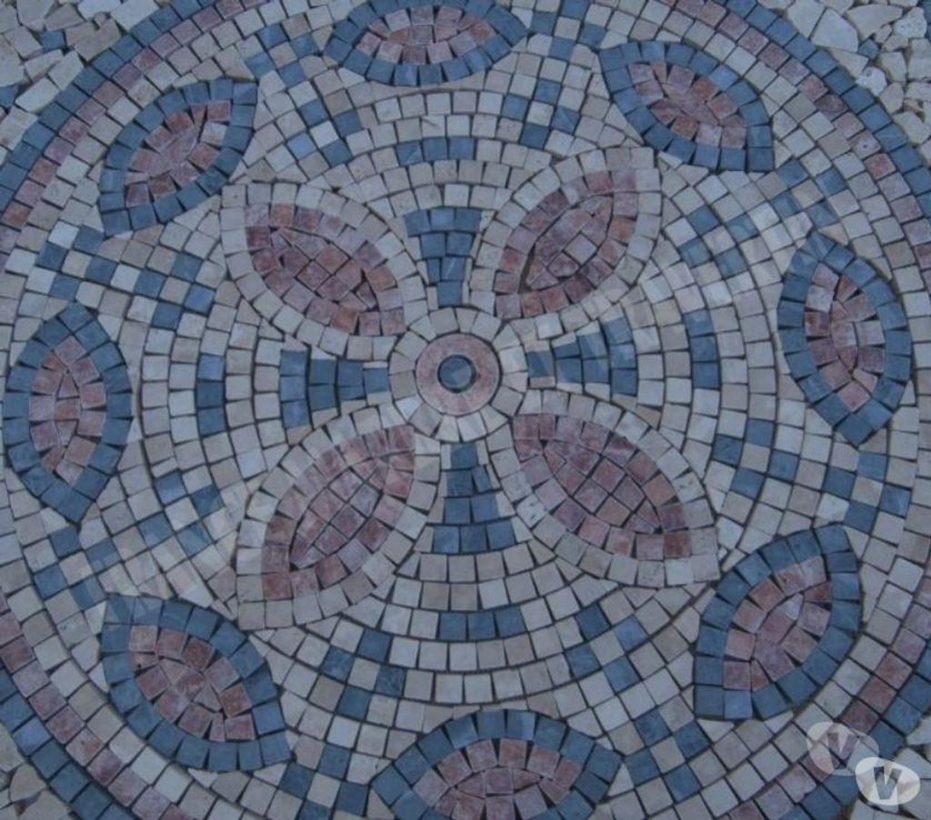 Var Forcalqueiret - 83136 - Photos Vivastreet Travertin Mixte Rosaces 91,5 x 91,5 cm