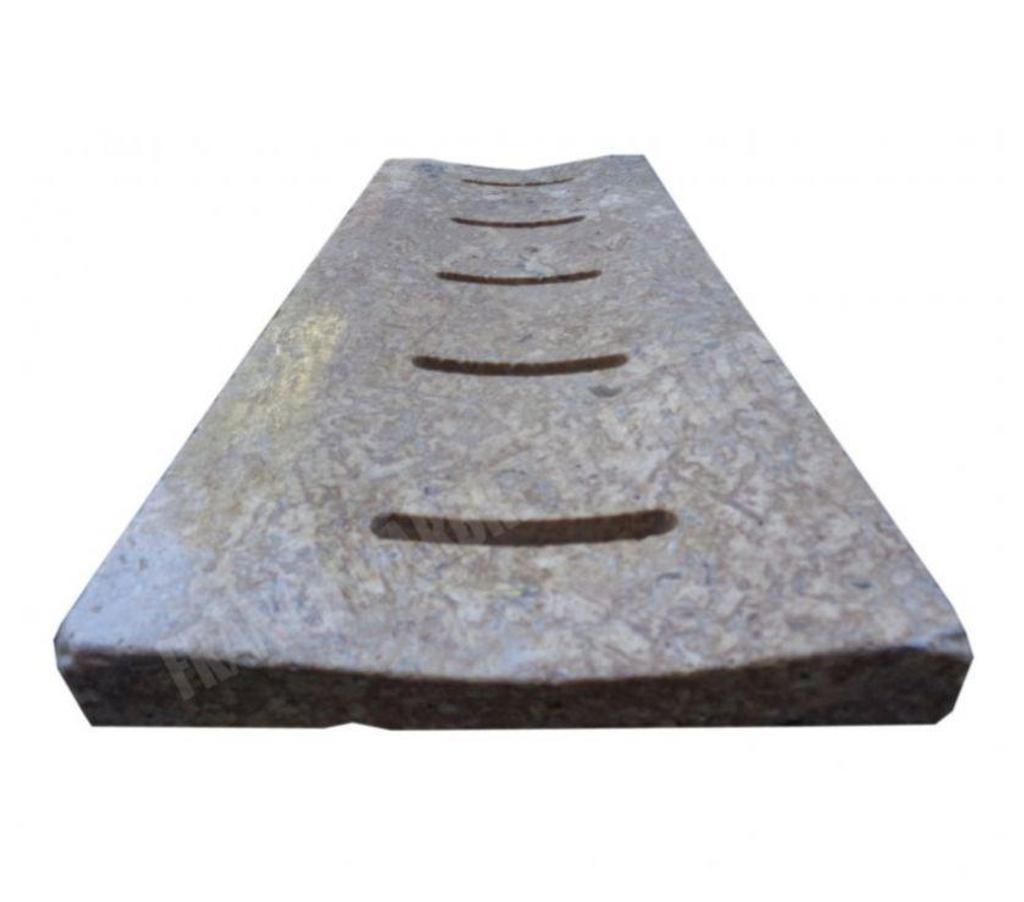 Décoration - art Var Forcalqueiret - 83136 - Photos Vivastreet Travertin Walnut Caniveau Grille Rainure 19x50 cm REF 2431