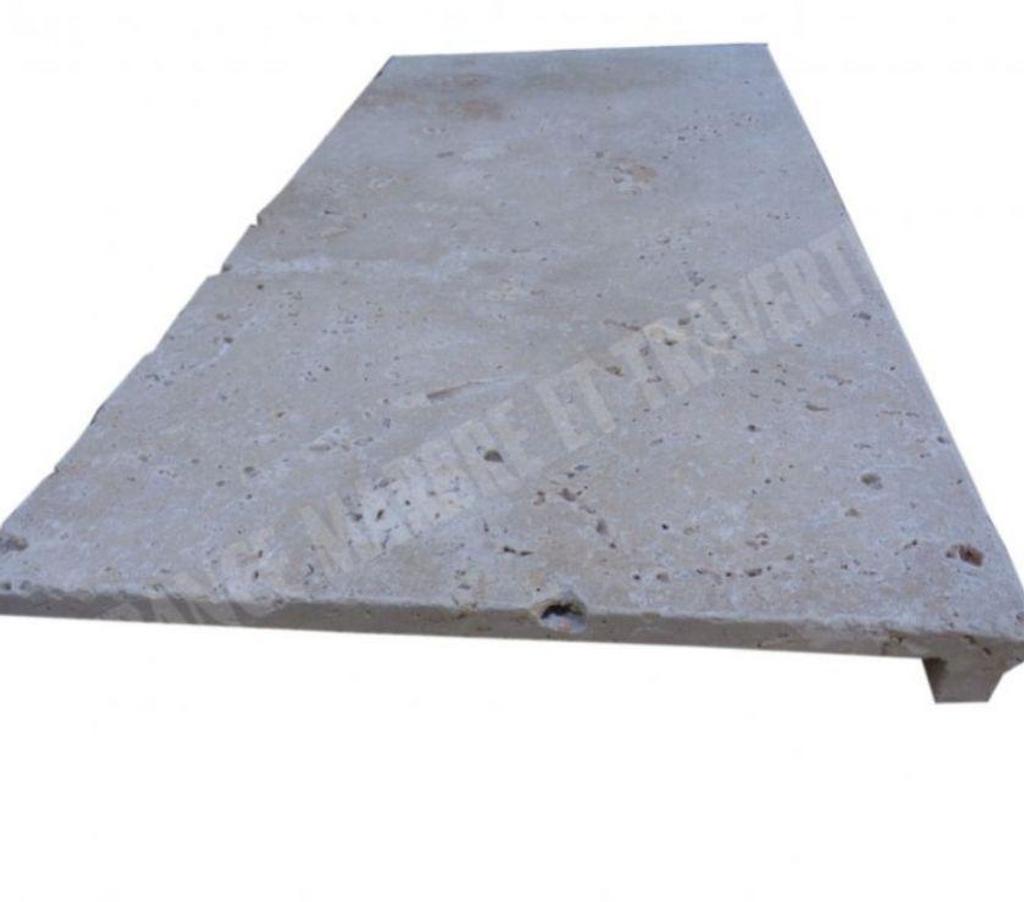 Décoration - art Var Forcalqueiret - 83136 - Photos Vivastreet Travertin Classique Beige Nez de Marche Ogee 30x60 cm