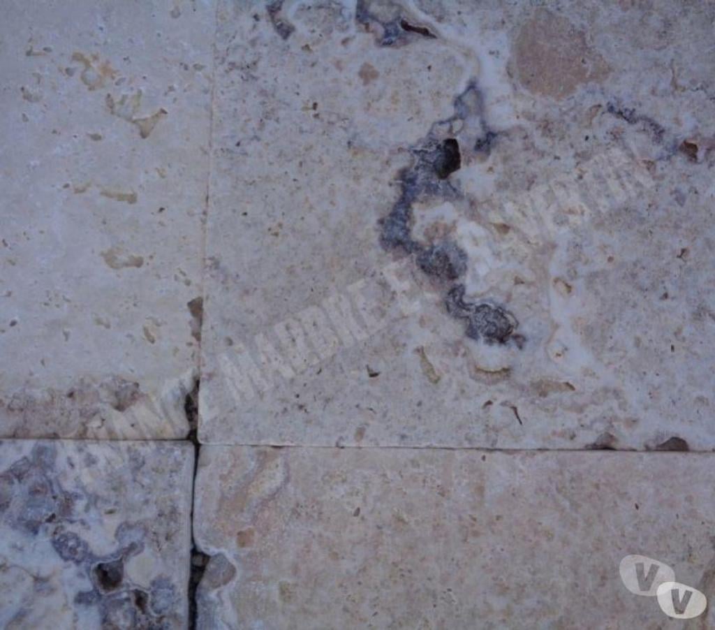  Var Forcalqueiret - 83136 - Photos Vivastreet Travertin Philadelphia 30x30 cm