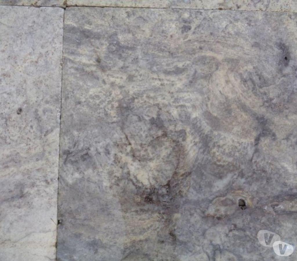  Var Forcalqueiret - 83136 - Photos Vivastreet Travertin Gris Silver 30x30 cm