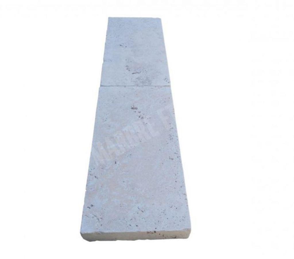  Var Forcalqueiret - 83136 - Photos Vivastreet Travertin Classique Clair Margelle de Piscine Bord Droit 