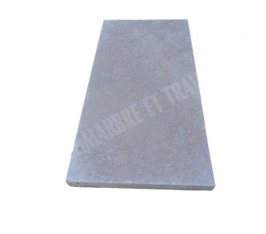  Var Forcalqueiret - 83136 - Photos Vivastreet Travertin Classique Clair Margelle de Piscine Bord Droit 