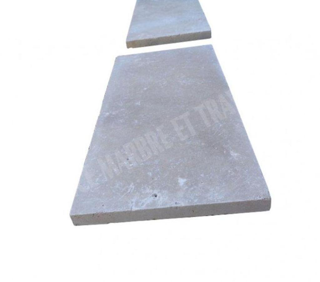 Décoration - art Var Forcalqueiret - 83136 - Photos Vivastreet Travertin Classique Clair Margelle de Piscine Bord Droit 