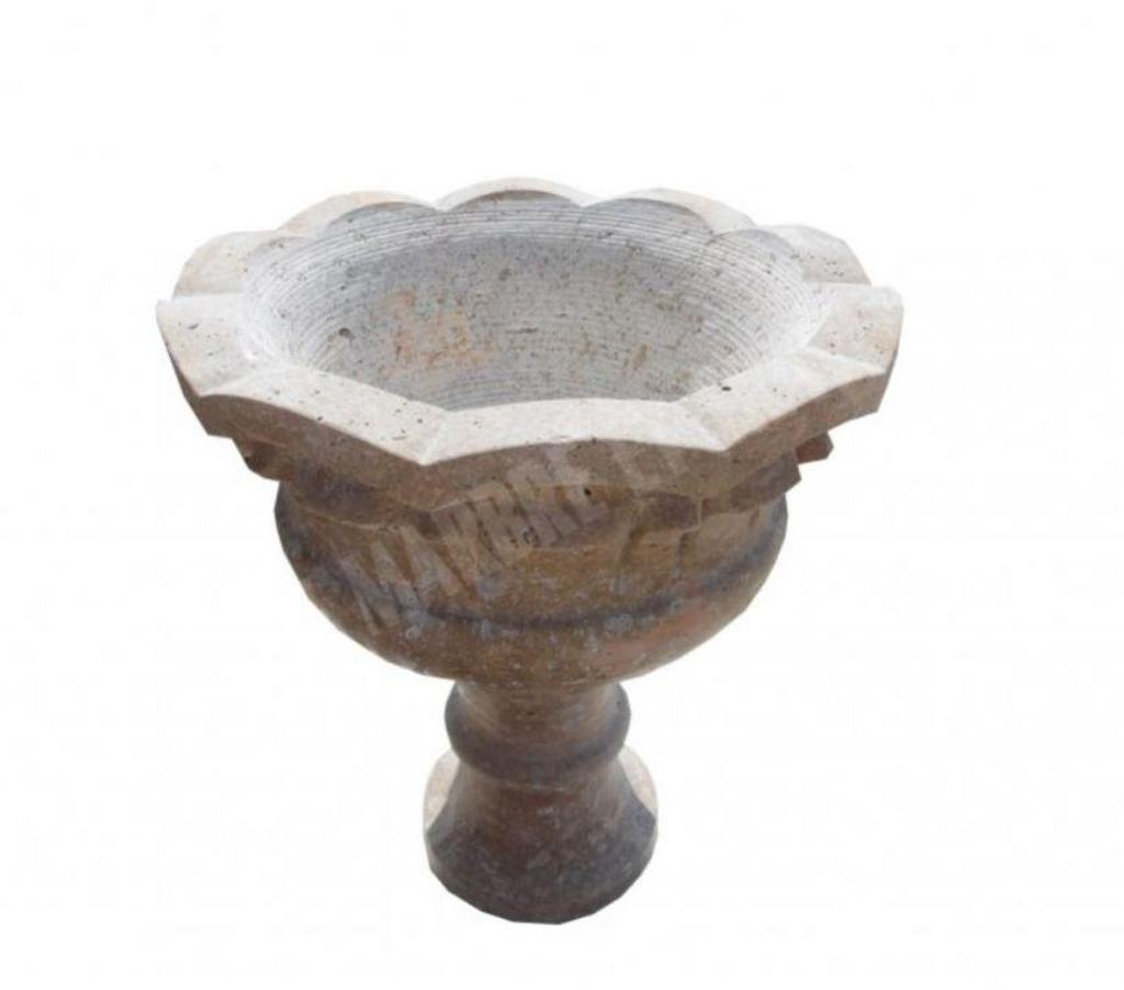 Décoration - art Var Forcalqueiret - 83136 - Photos Vivastreet Travertin Noce Marron pot à fleurs 50 x 50 cm