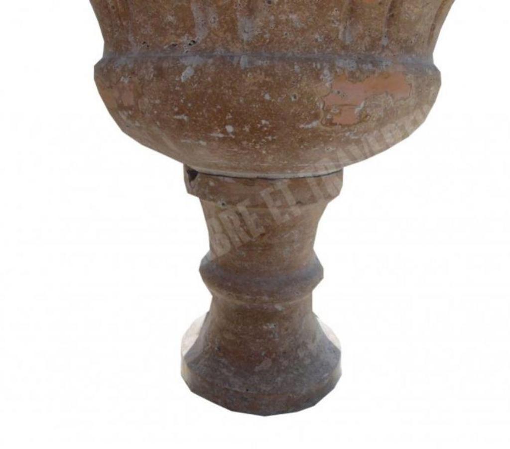 Décoration - art Var Forcalqueiret - 83136 - Photos Vivastreet Travertin Noce Marron pot à fleurs 50 x 50 cm