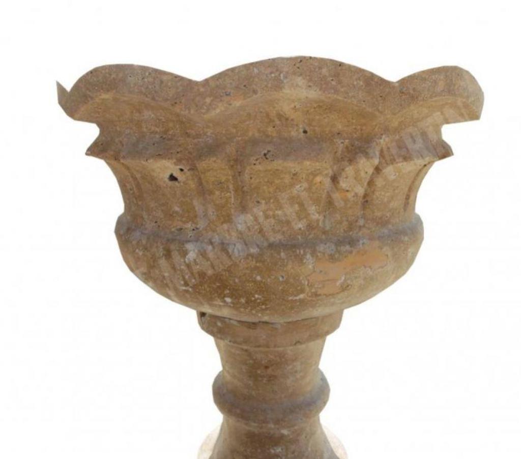 Décoration - art Var Forcalqueiret - 83136 - Photos Vivastreet Travertin Noce Marron pot à fleurs 50 x 50 cm