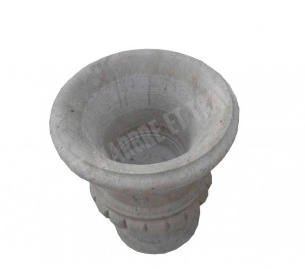  Var Forcalqueiret - 83136 - Photos Vivastreet Travertin Classique Beige pot à fleurs 45 x 45 cm