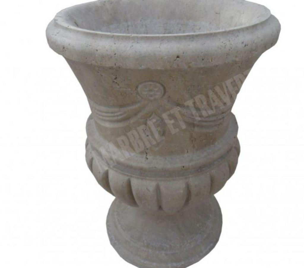  Var Forcalqueiret - 83136 - Photos Vivastreet Travertin Classique Beige pot à fleurs 45 x 45 cm