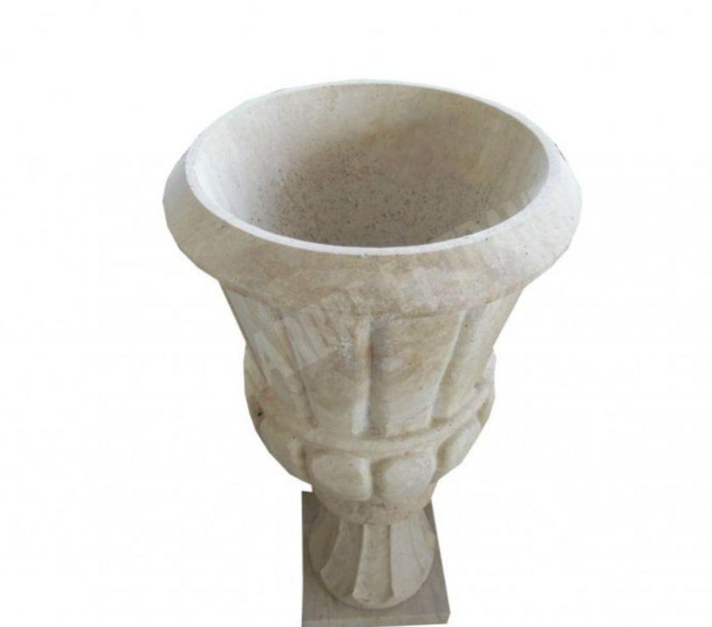  Var Forcalqueiret - 83136 - Photos Vivastreet Travertin Classique Beige pot à fleurs 45 x 45 cm