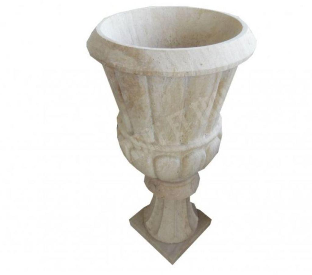  Var Forcalqueiret - 83136 - Photos Vivastreet Travertin Classique Beige pot à fleurs 45 x 45 cm