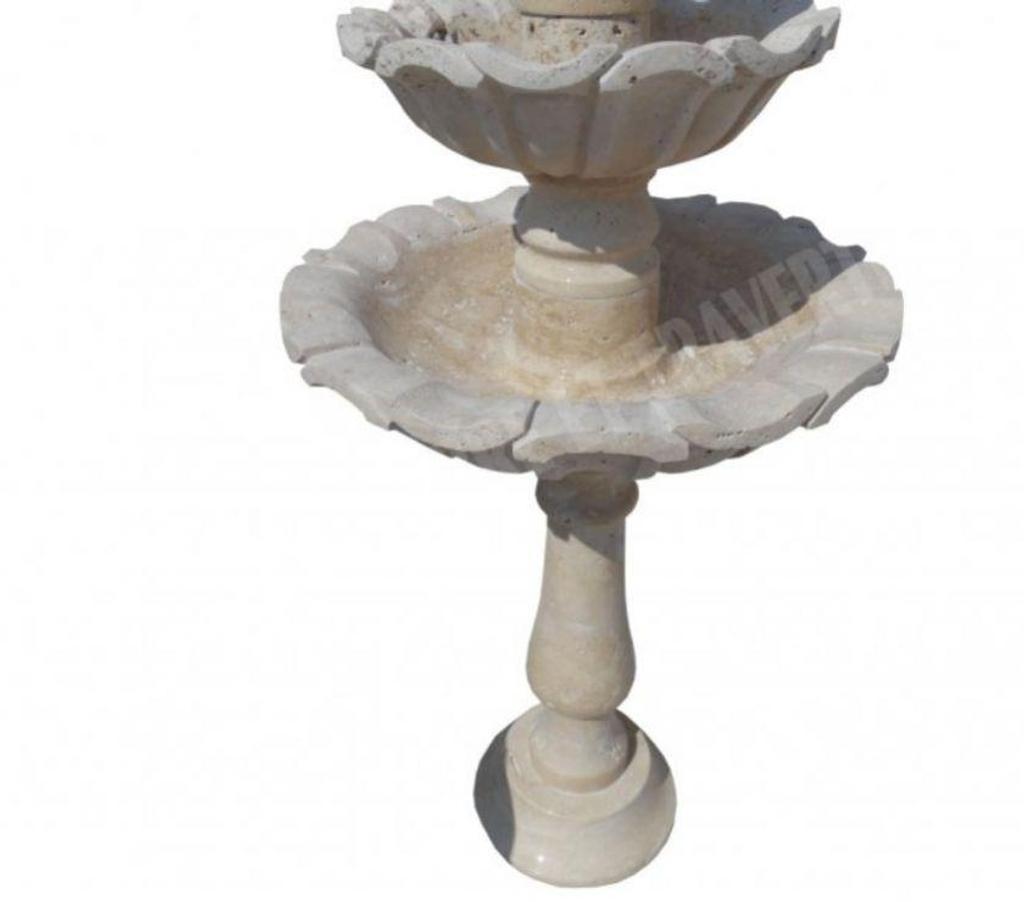  Var Forcalqueiret - 83136 - Photos Vivastreet Travertin Classique Beige Fontaine Rond