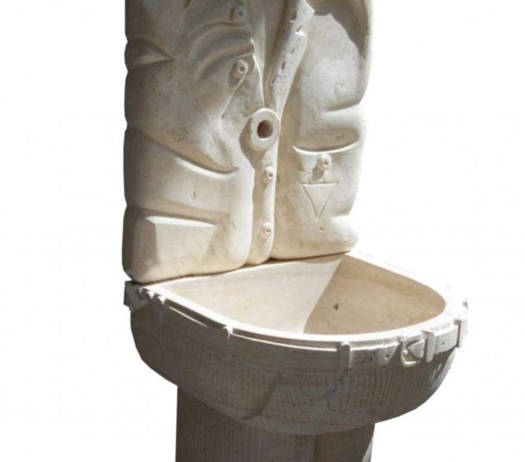  Var Forcalqueiret - 83136 - Photos Vivastreet Travertin Classique Beige Fontaine