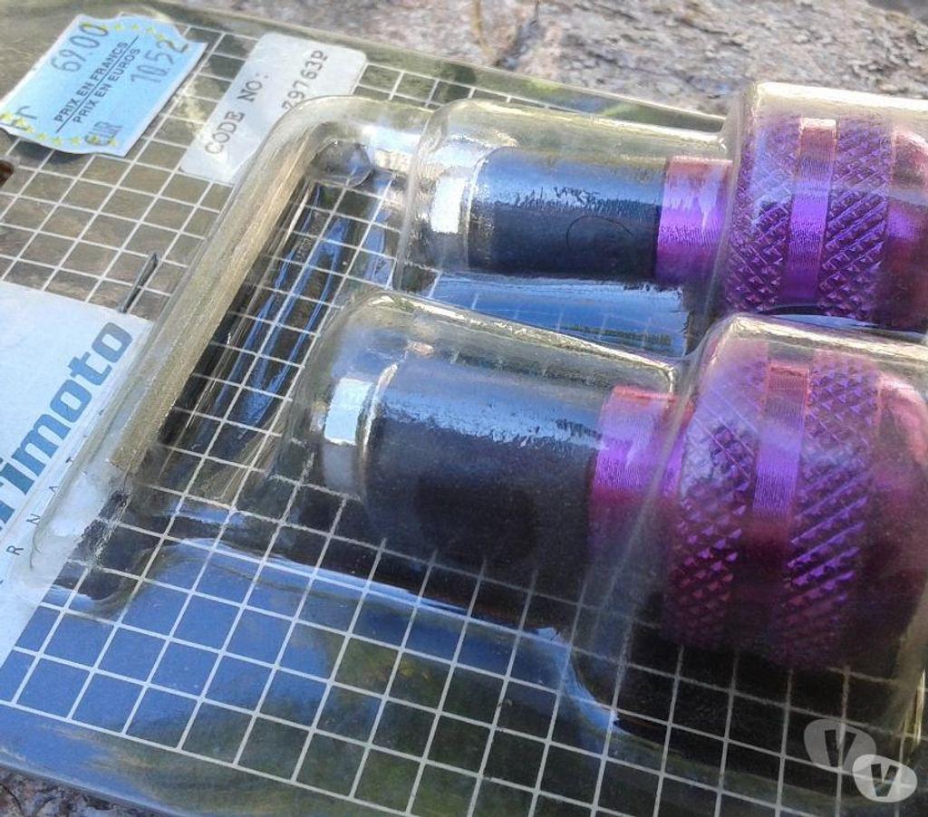 Pièces et services moto Var Pierrefeu du Var - 83390 - Photos Vivastreet Deux embouts de guidon anodisée violet
