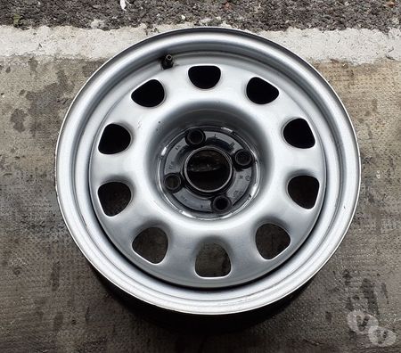 Pièces et services auto Var Pierrefeu du Var - 83390 - Photos Vivastreet jante tôle Volkswagen Golf III 6J x 14 pouces