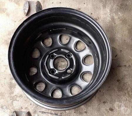 Pièces et services auto Var Pierrefeu du Var - 83390 - Photos Vivastreet jante tôle Volkswagen Golf III 6J x 14 pouces