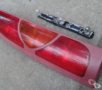 Pièces détachées auto Pierrefeu du Var Var - Photos Vivastreet Feu gauche Renault Kangoo