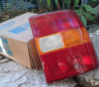 Pièces détachées auto Pierrefeu du Var Var - Photos Vivastreet Feu arriere droit OPEL VECTRA A