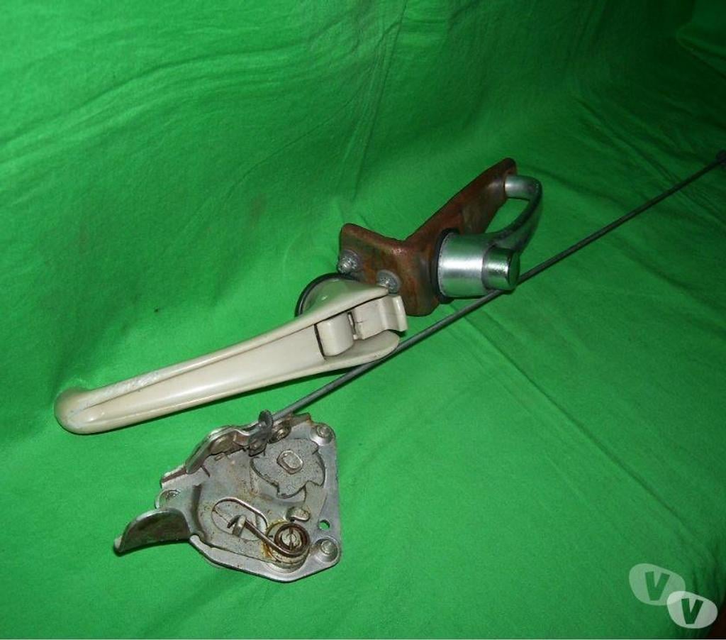 Equipements utilitaire Var Cuers - 83390 - Photos Vivastreet Gache , poignée de porte AMI 6