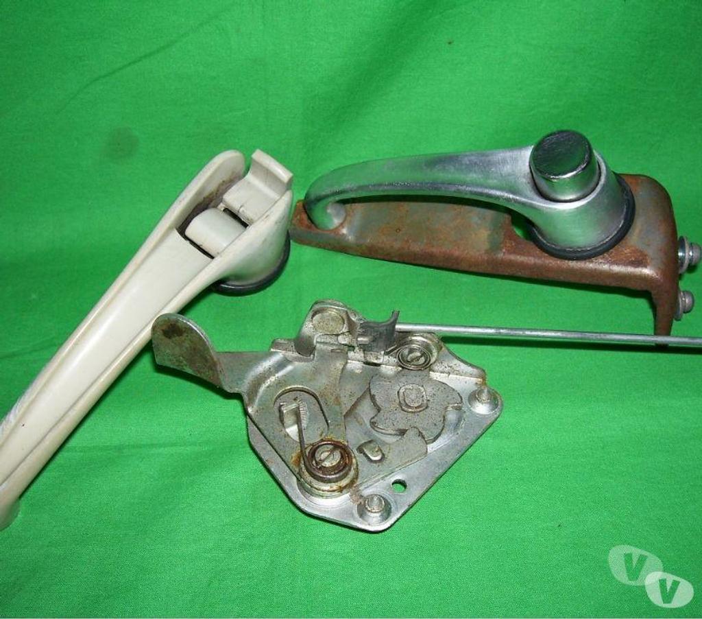 Equipements utilitaire Var Cuers - 83390 - Photos Vivastreet Gache , poignée de porte AMI 6