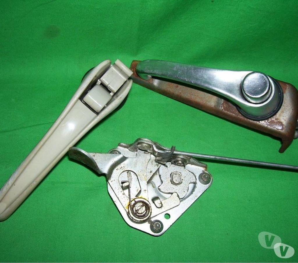 Equipements utilitaire Var Cuers - 83390 - Photos Vivastreet Gache , poignée de porte AMI 6