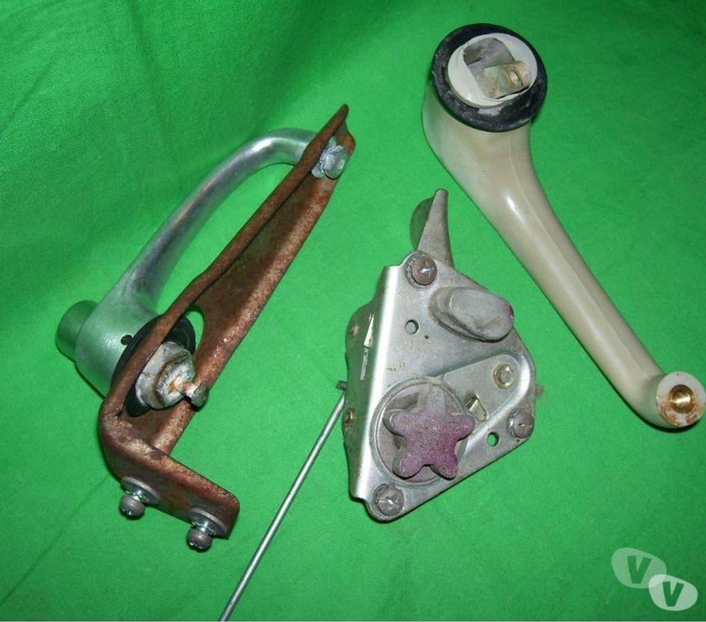 Equipements utilitaire Var Cuers - 83390 - Photos Vivastreet Gache , poignée de porte AMI 6