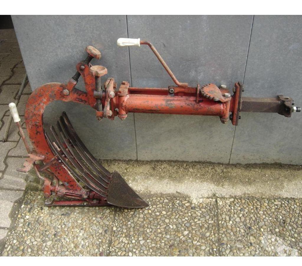  Côte-d'Or Dijon - 21000 - Photos Vivastreet charrue brabant adaptable honda kubota iséki