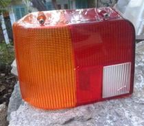 cabochon de feu arrière gauche d'origine Peugeot 205.