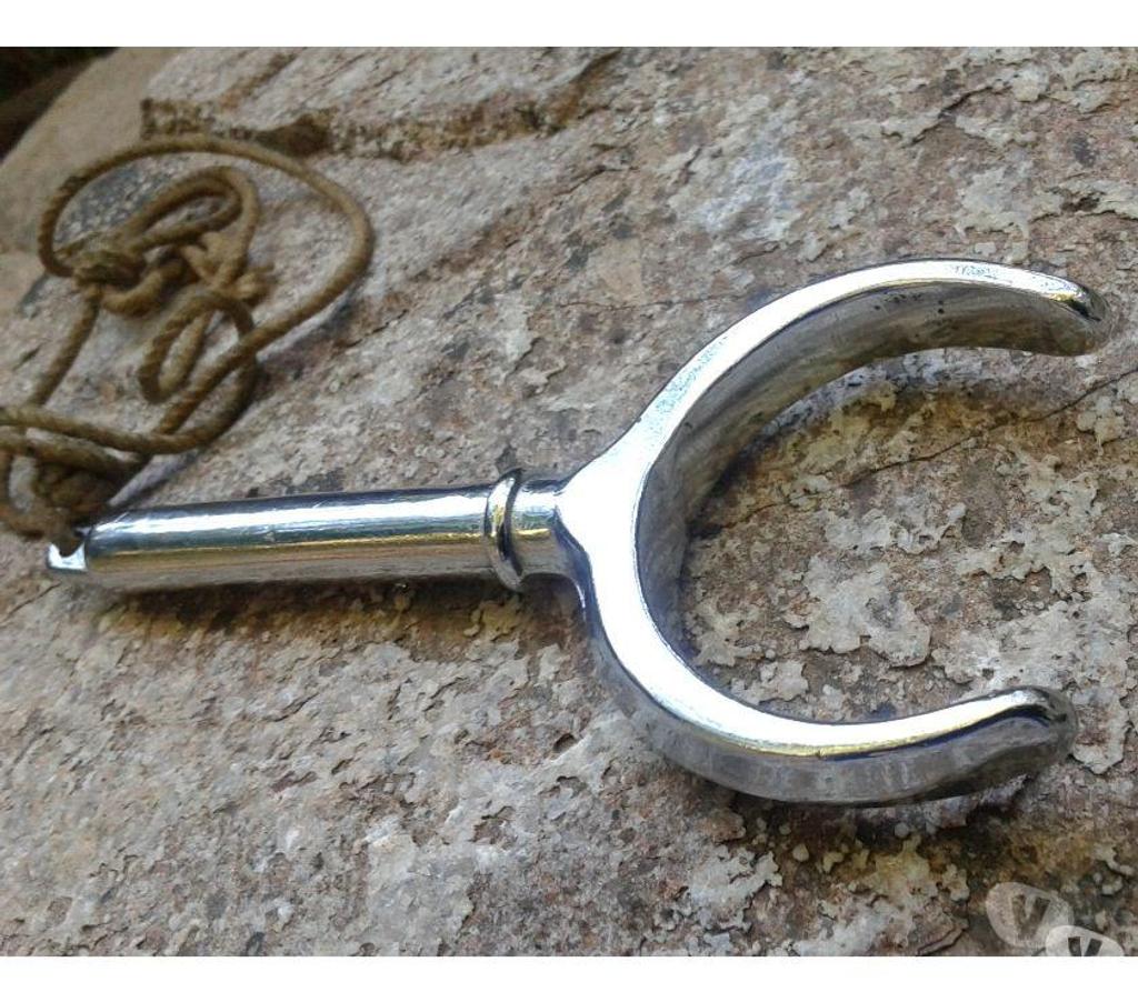 Accessoires bateau Var Toulon - Photos Vivastreet une ancienne dame de nage en bronze chromé