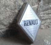 Pierrefeu du Var - Var — emblème , insigne , logo , écusson , badge Renault 4 , R4