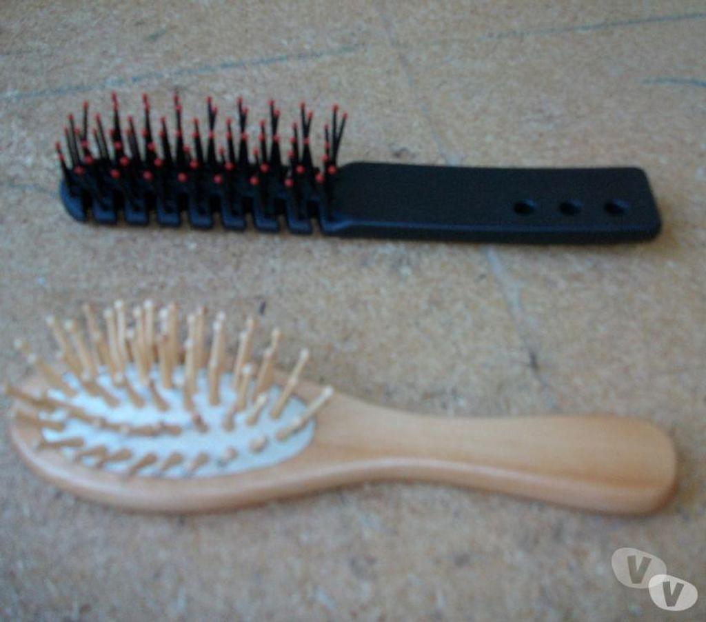 Beauté - Santé Bas-Rhin Bouxwiller - 67330 - Photos Vivastreet Peignes et Brosses à Cheveux - neufs