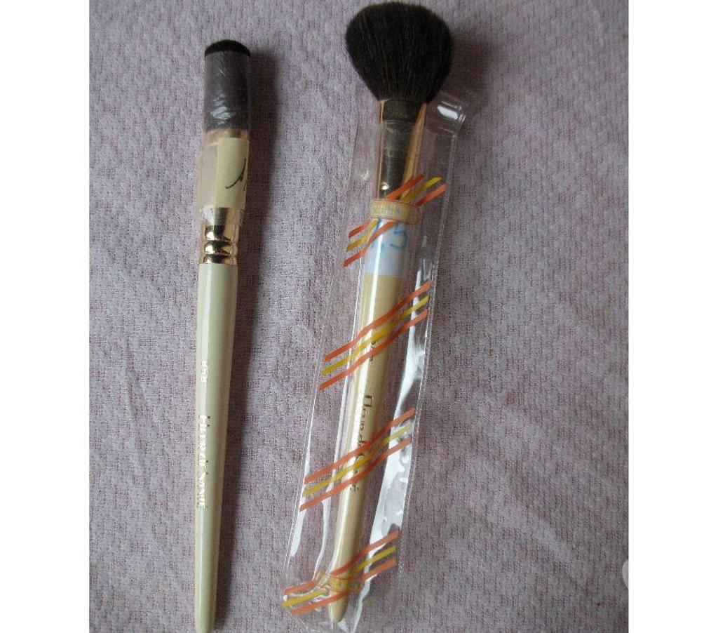 Beauté - Santé Bas-Rhin Bouxwiller - 67330 - Photos Vivastreet Articles pour Maquillage (Pinceaux, houpettes ...)