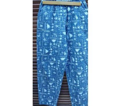 Vêtements occasion Cosnac Corrèze - Photos Vivastreet Pantalon coton détente bleu. Taille élastique. 16 ans.