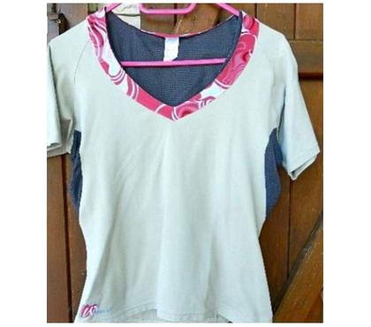 Matériel de sport Cosnac Corrèze - Photos Vivastreet Maillot de sport féminin Marque: Décathlon. Taille: L.