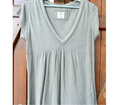Vêtements Cosnac Corrèze - Photos Vivastreet Tee shirt logg col V Marque H et S Logg Col V. Taille L