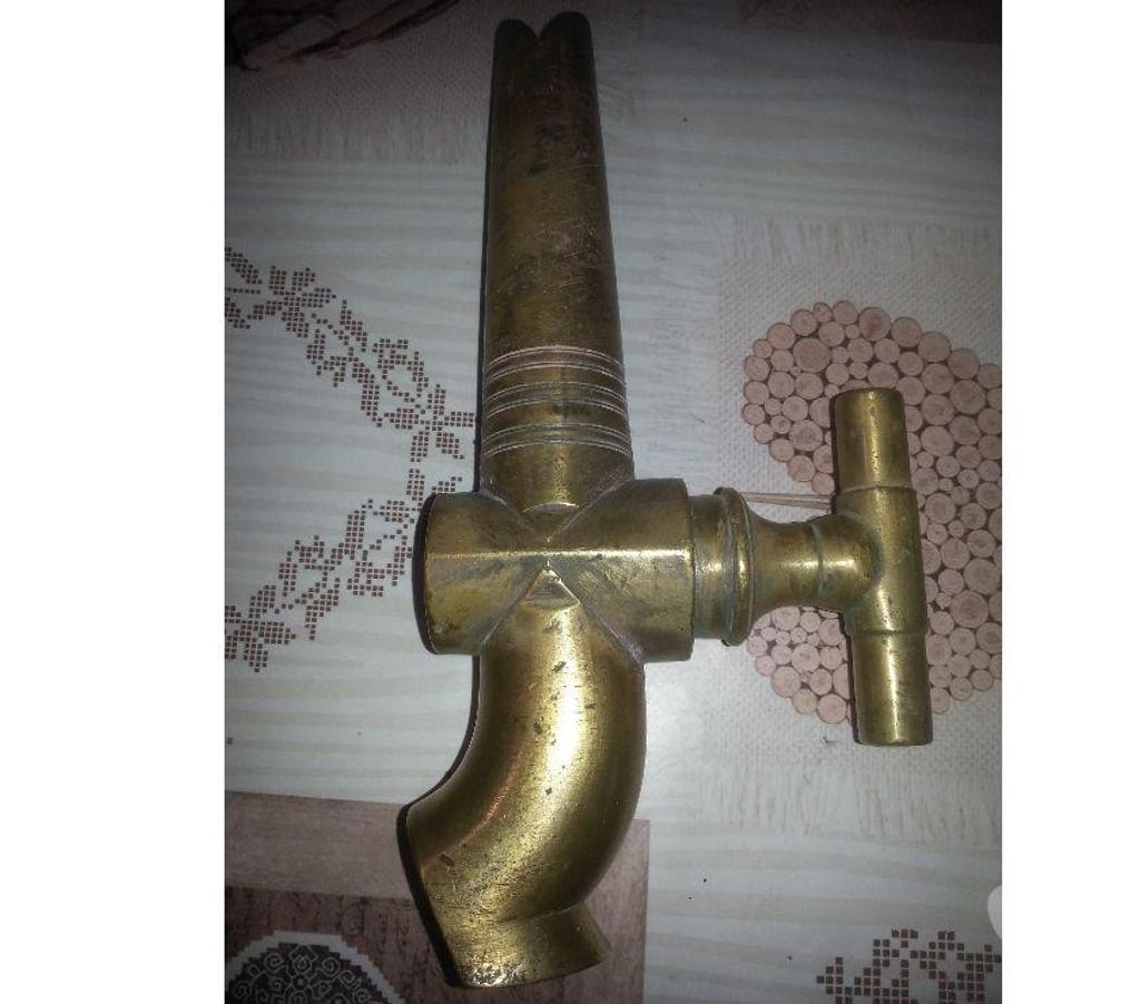 Collection Seine-et-Marne Montceaux les Provins - 77151 - Photos Vivastreet robinet ancien pour fut