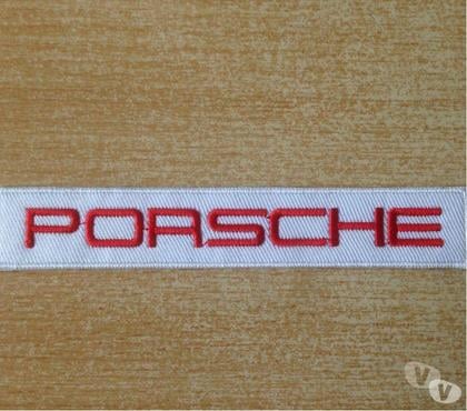 Accessoires auto & tuning Carnon Hérault - Photos Vivastreet écusson porsche rouge et blanc 12x2 cm