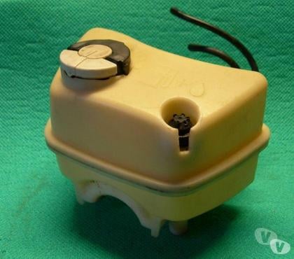 Bricolage - Jardin - Outillage Peillonnex Haute-Savoie - Photos Vivastreet réservoir de taille haie Stihl HS 81 et 86 hs81 hs86