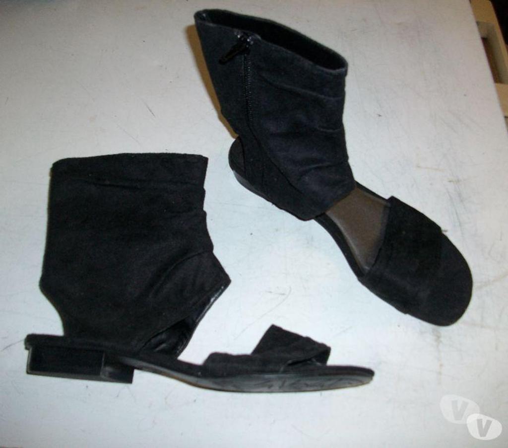 Chaussures Bas-Rhin Bouxwiller - 67330 - Photos Vivastreet Sandales hautes Noir daim à tirette pt 38-neuves