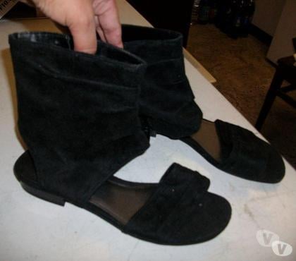 Chaussures et bottes occasion Bouxwiller Bas-Rhin - Photos Vivastreet Sandales hautes Noir daim à tirette pt 38-neuves