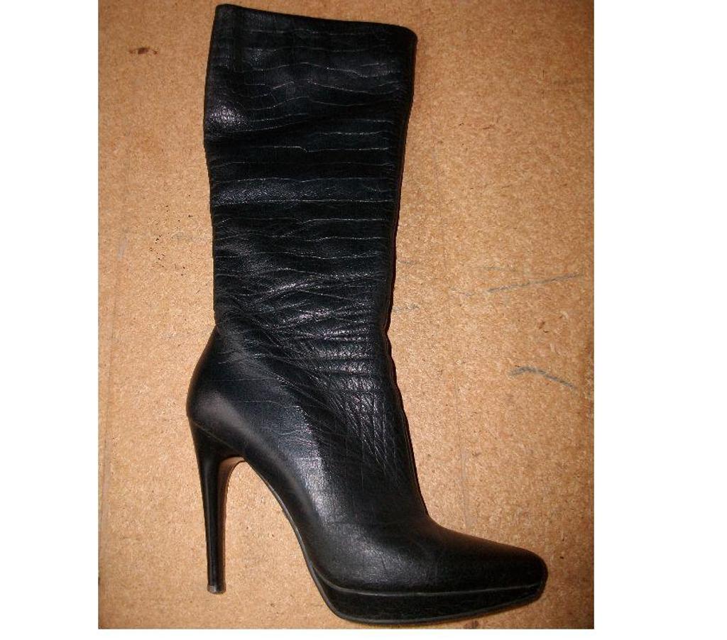 Chaussures Bas-Rhin Bouxwiller - 67330 - Photos Vivastreet Bottes Noir hauts talons et à tirette pt 38