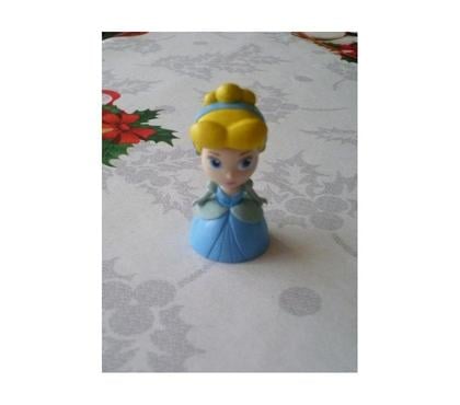 Jeux jouets occasion Hauconcourt Moselle - Photos Vivastreet FigurineS Disney Cendrillon Reine des neiges Mulan Tomy