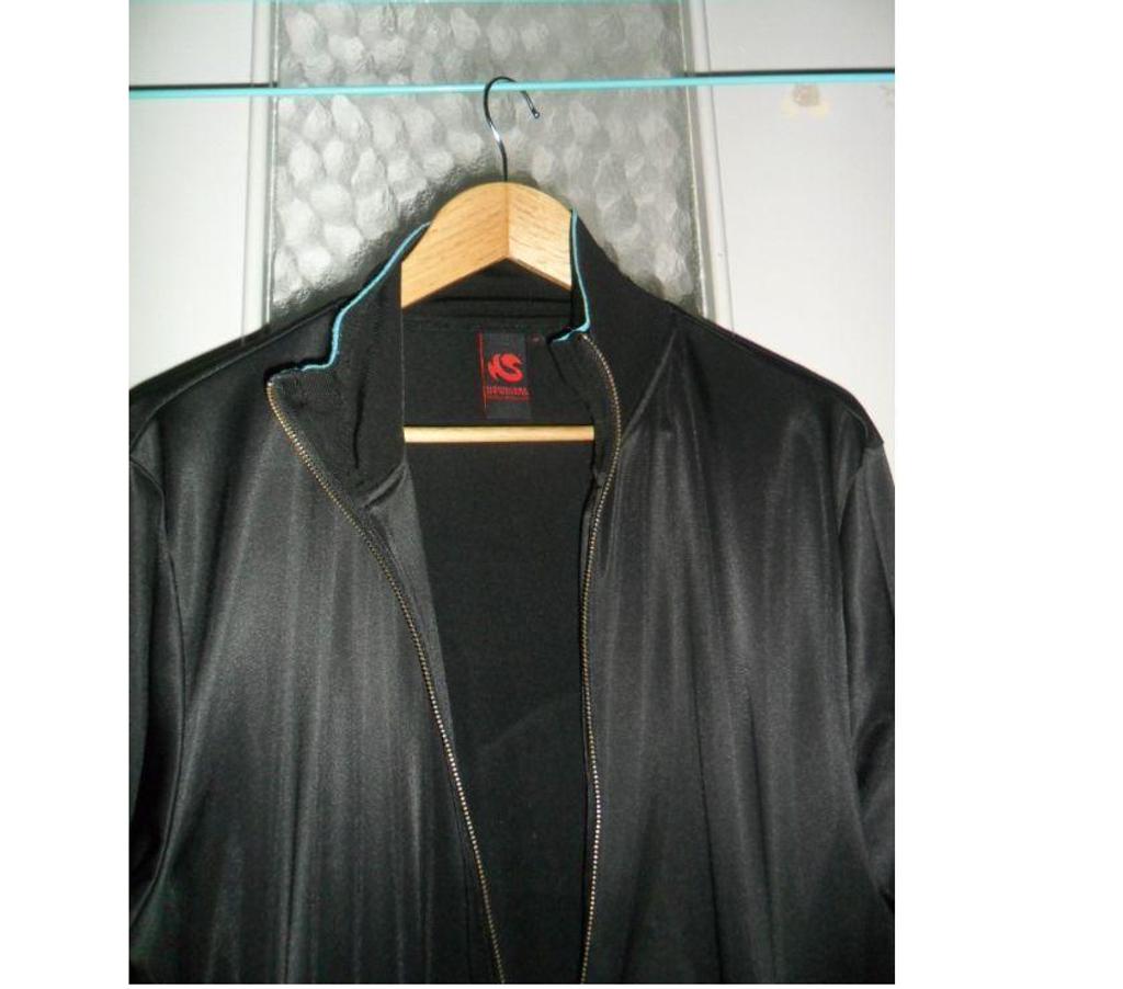 Vêtements occasion Loiret Chalette sur Loing - 45120 - Photos Vivastreet Veste légère homme