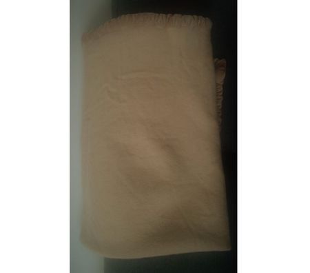 Ameublement & art de la table Loire-Atlantique St Herblain - 44800 - Photos Vivastreet Couverture beige pour une personne