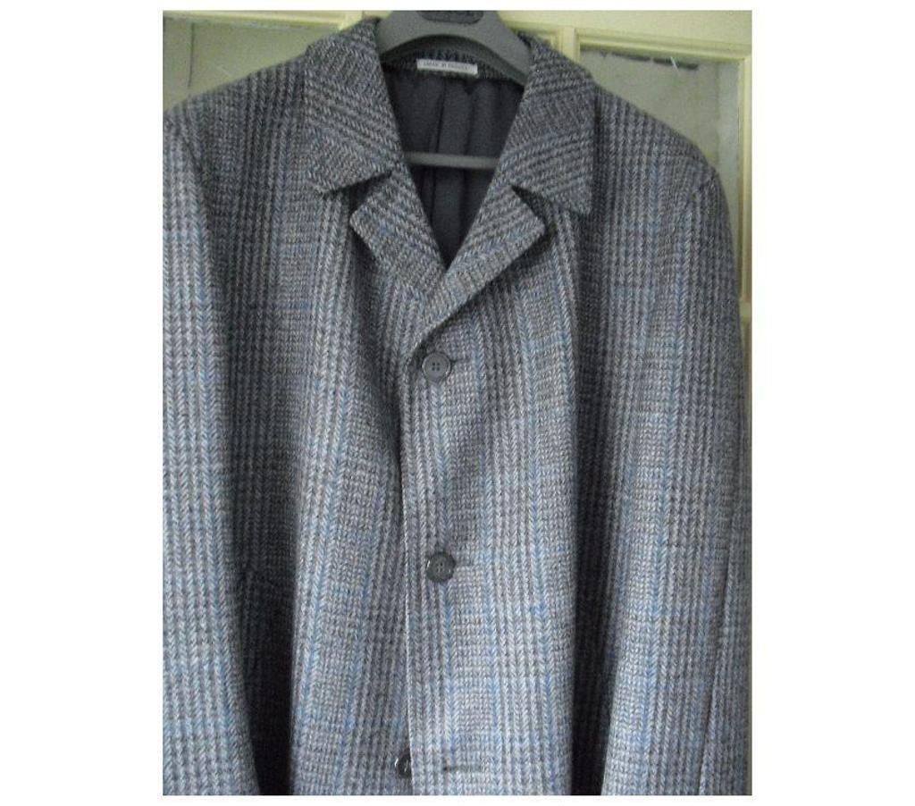 Vêtements occasion Pas-de-Calais Noyelles Godault - 62950 - Photos Vivastreet manteau homme 
